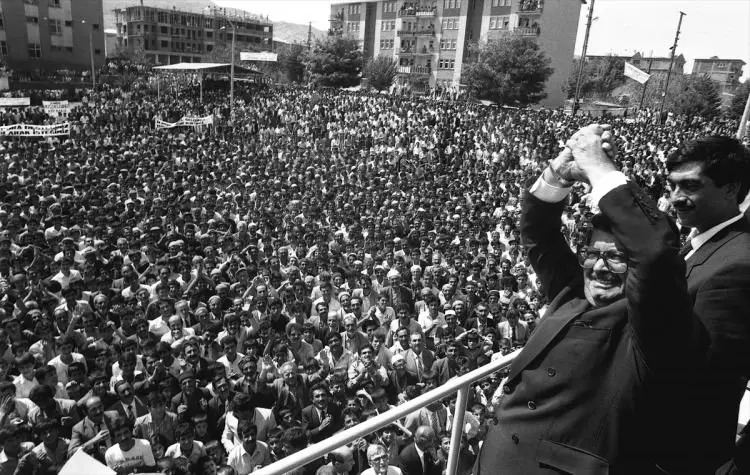 Turgut Özal Fotoğrafı 10